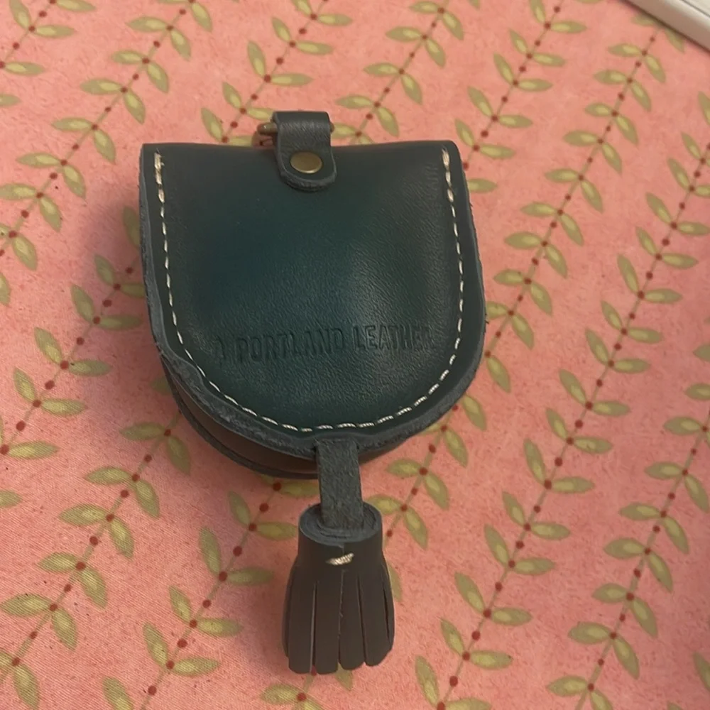Portland Leather Nimbus Pouch Peacock - Picture 3 of 5